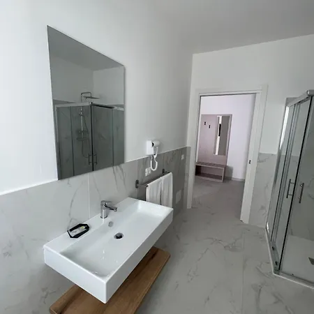 Diadema Szálloda Diamante