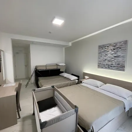Отель Diadema 4*